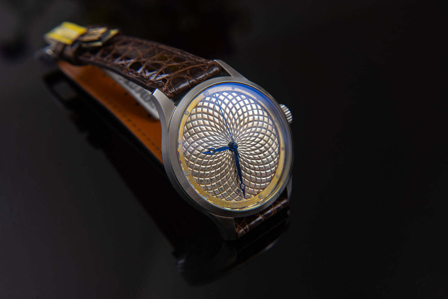 Freehand guilloche in 925 silver
