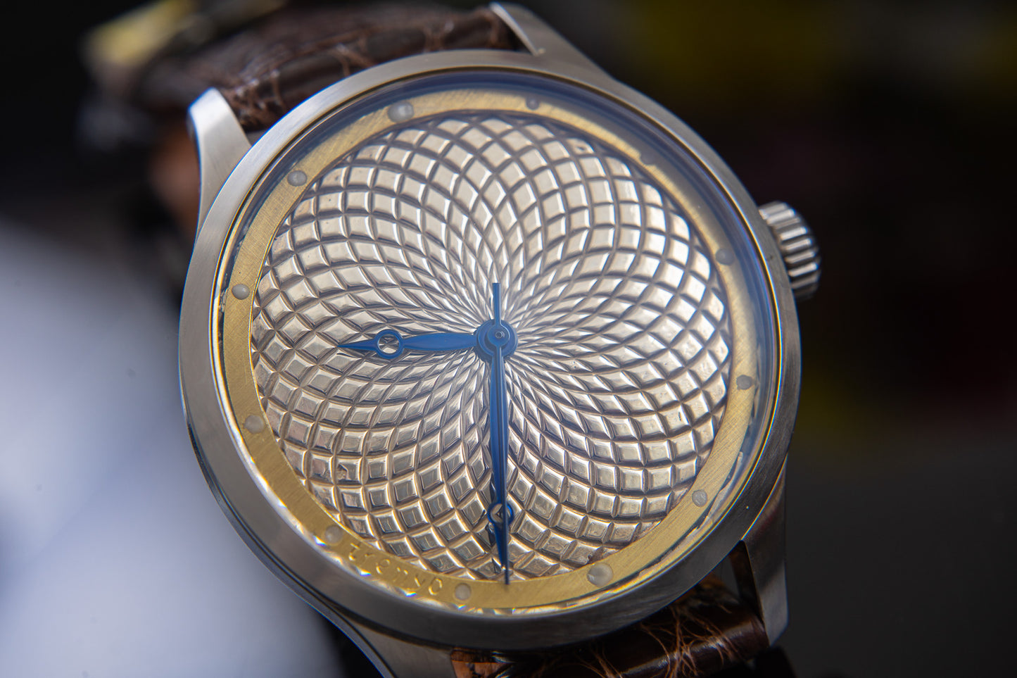 Freehand guilloche in 925 silver
