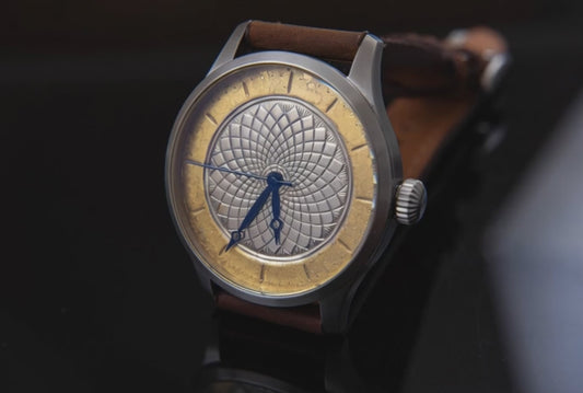 trenyo Freehand Guilloche in 925 silver and 22k gold leaf